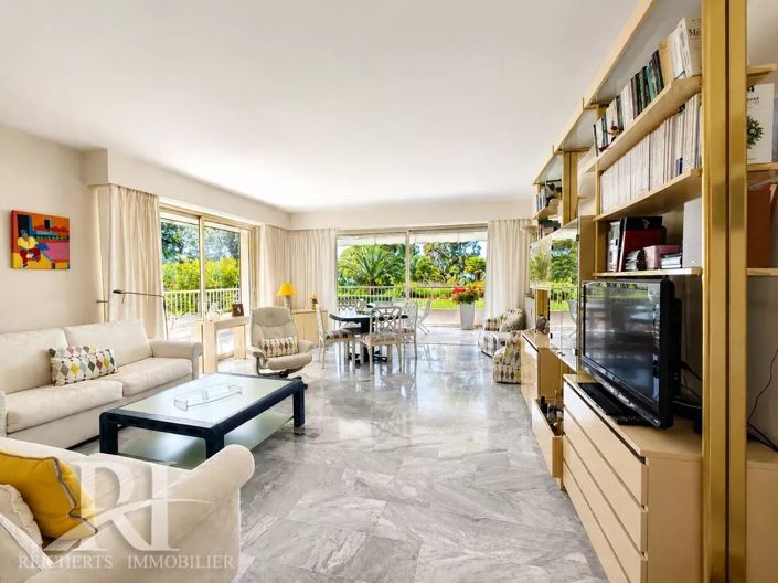 Image No.4-Appartement de 2 chambres à vendre à Cannes