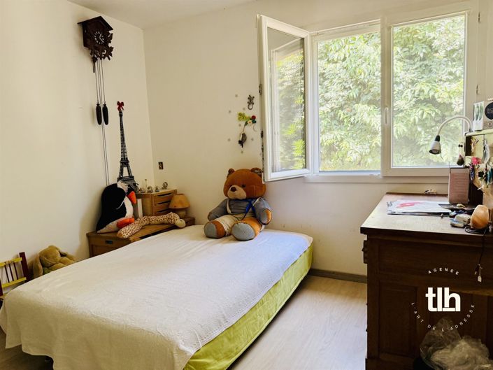 Image No.12-4 Bed House for sale