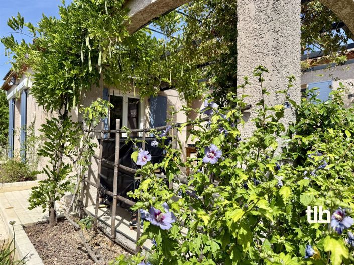 Image No.8-4 Bed House for sale