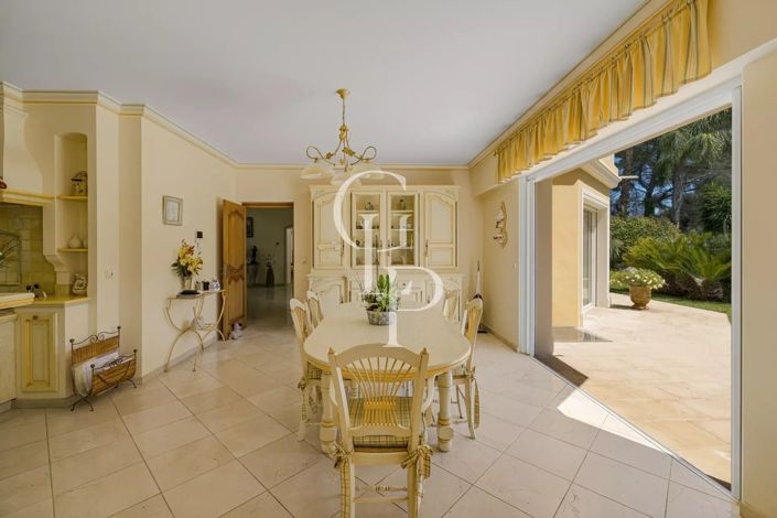 Image No.8-Maison de 4 chambres à vendre à Mougins