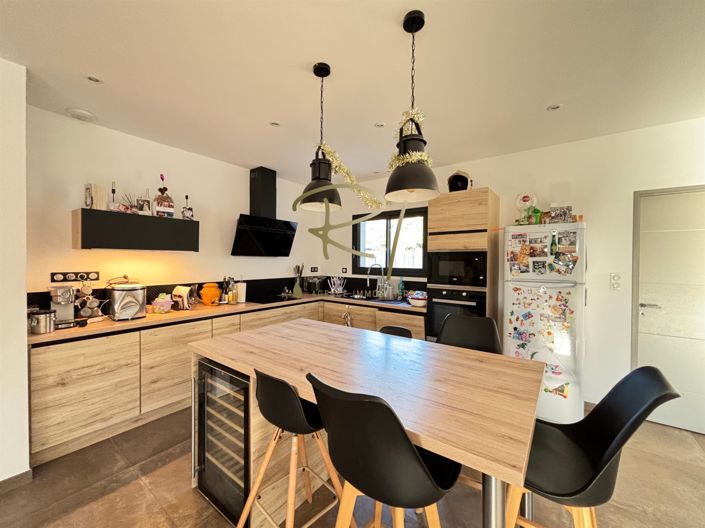 Image No.5-3 Bed House for sale