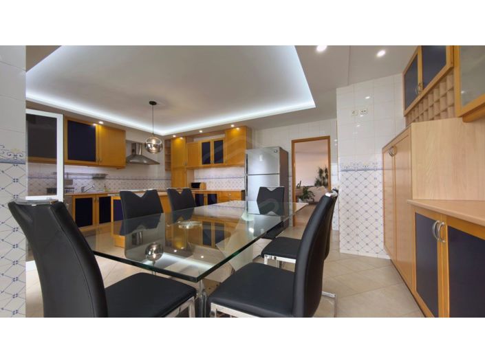Image No.10-4 Bed Apartment for sale