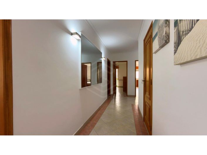 Image No.17-4 Bed Apartment for sale