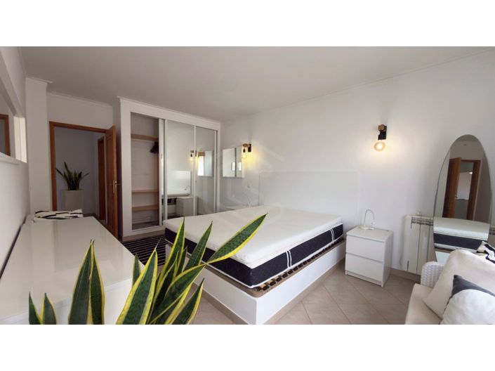 Image No.19-4 Bed Apartment for sale