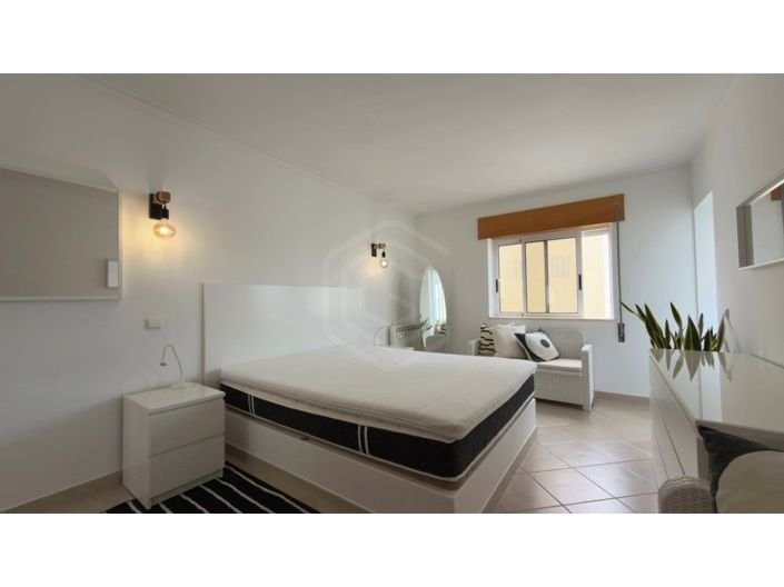Image No.21-4 Bed Apartment for sale