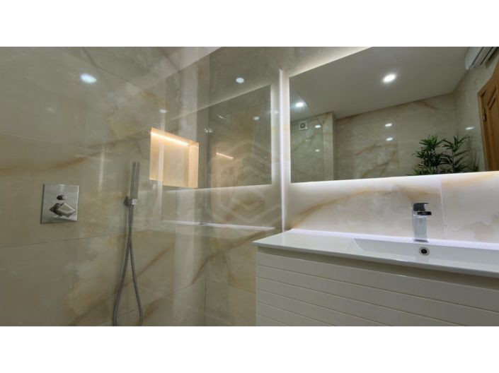 Image No.33-4 Bed Apartment for sale