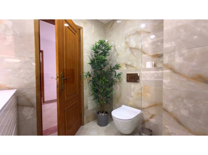 Image No.38-4 Bed Apartment for sale