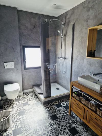 Image No.14-6 Bed House for sale