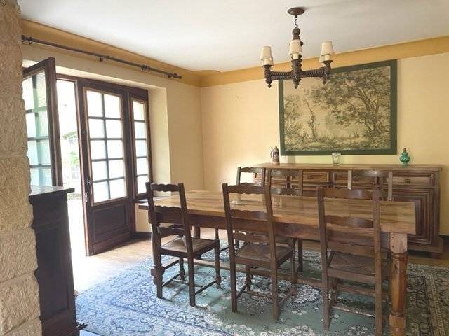 Image No.9-3 Bed House for sale