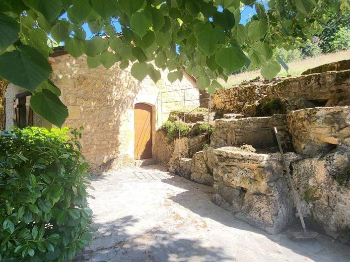 Image No.10-2 Bed House for sale