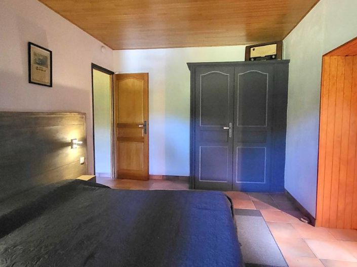 Image No.6-2 Bed House for sale