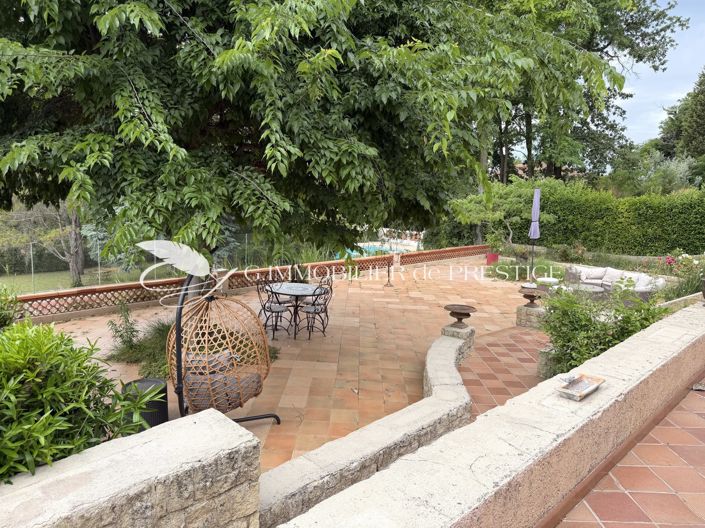 Image No.16-6 Bed House for sale