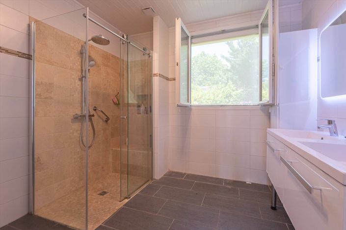Image No.11-4 Bed House for sale