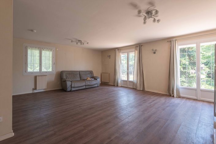 Image No.4-4 Bed House for sale