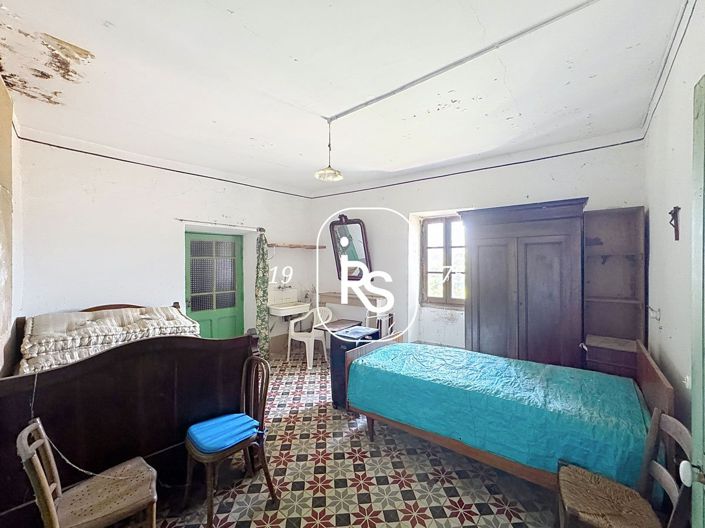 Image No.10-2 Bed House for sale