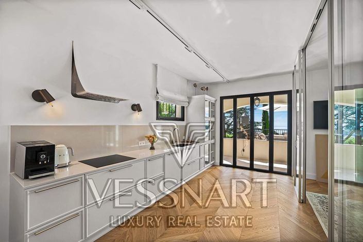 Image No.10-5 Bed House for sale