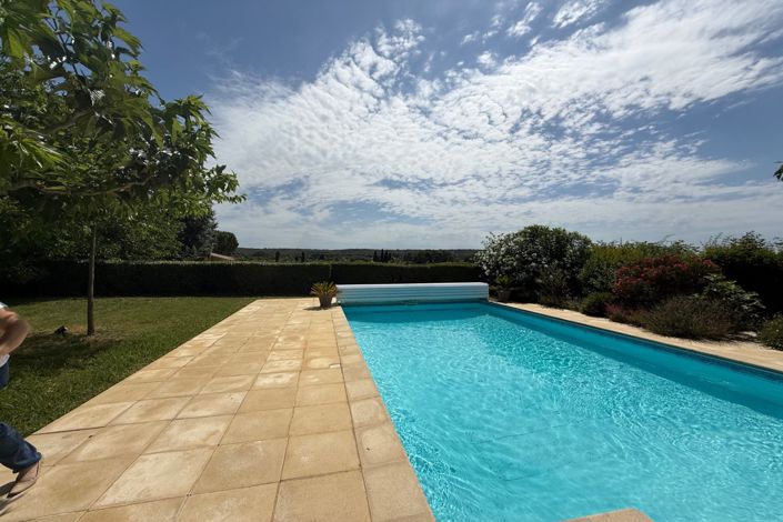 Image No.17-3 Bed House for sale
