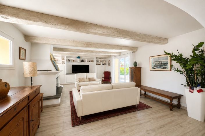 Image No.4-3 Bed House for sale