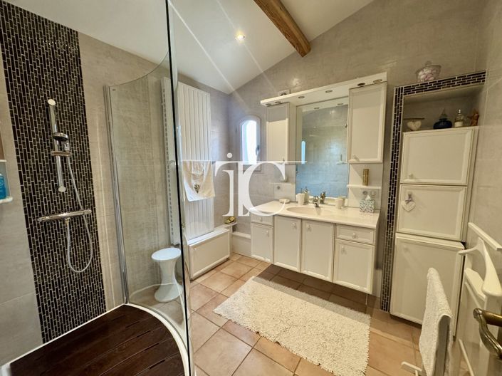 Image No.15-3 Bed House for sale