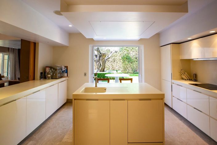 Image No.6-5 Bed House for sale