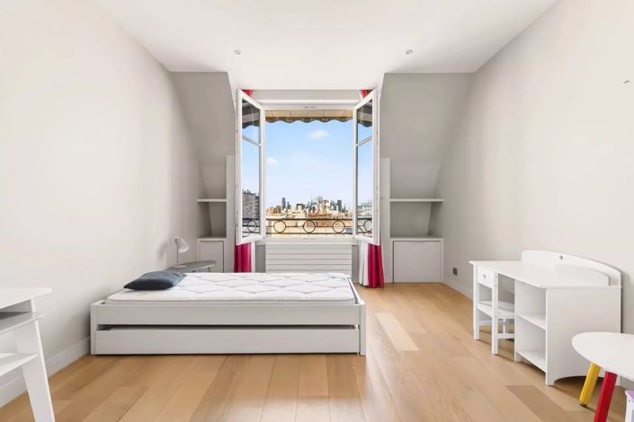 Image No.7-5 Bed Apartment for sale