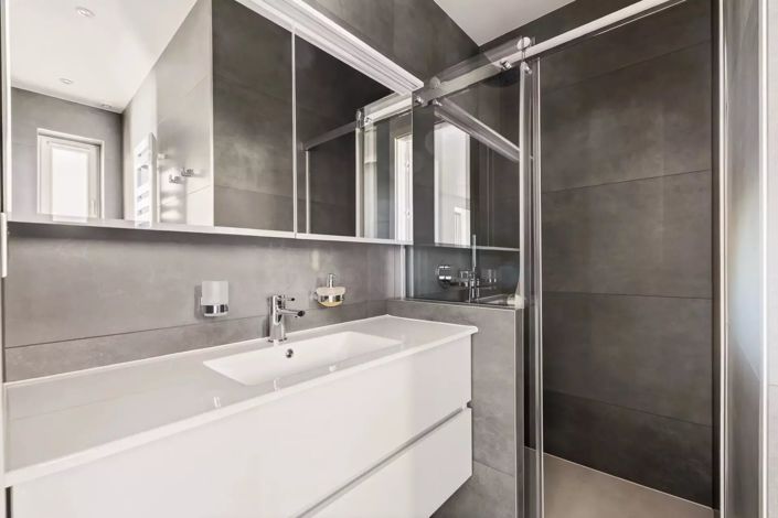 Image No.8-5 Bed Apartment for sale