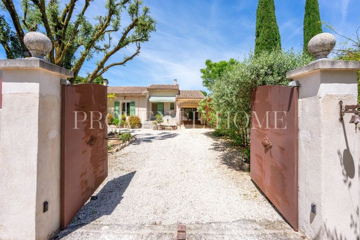 Image No.14-3 Bed House for sale