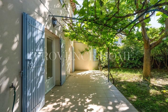 Image No.19-3 Bed House for sale