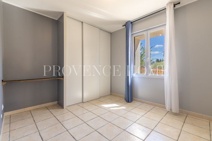 Image No.12-5 Bed House for sale