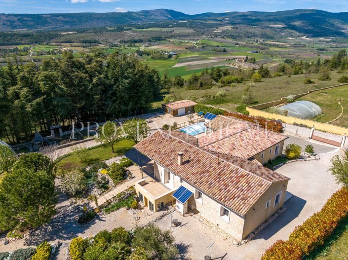 Image No.19-5 Bed House for sale