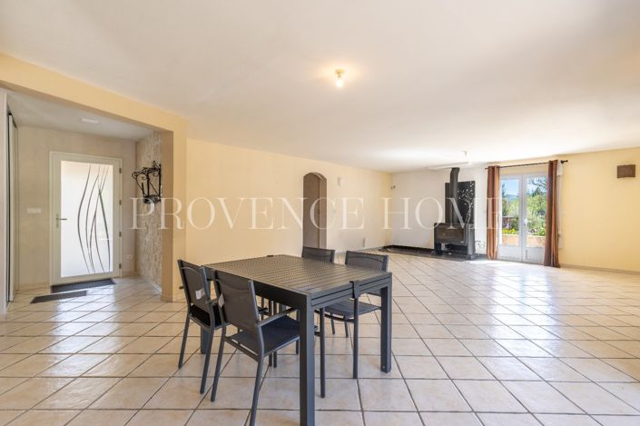 Image No.4-5 Bed House for sale