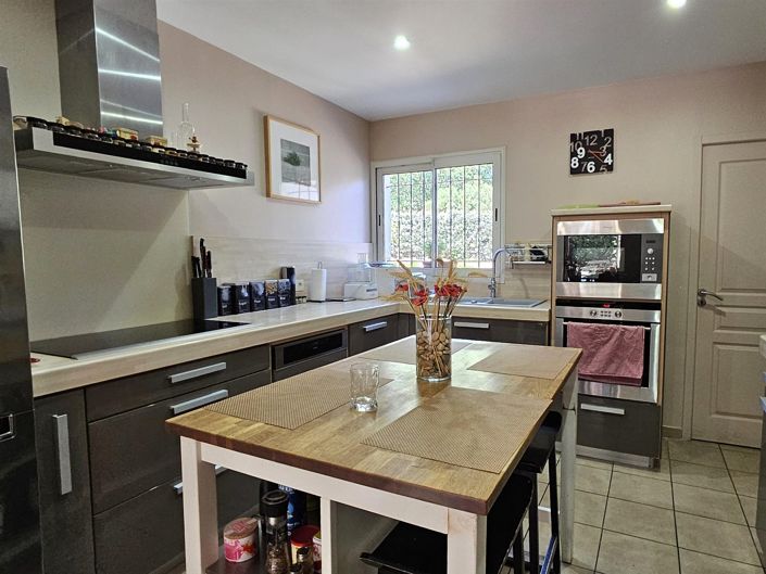 Image No.5-7 Bed House for sale