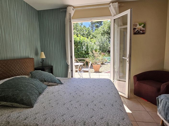 Image No.9-7 Bed House for sale