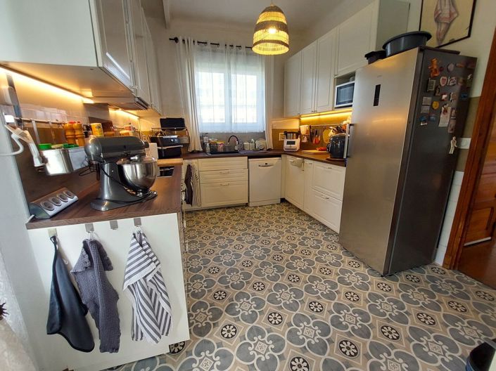 Image No.11-4 Bed Property for sale