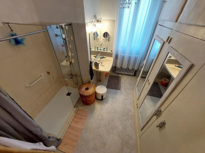 Image No.13-4 Bed Property for sale