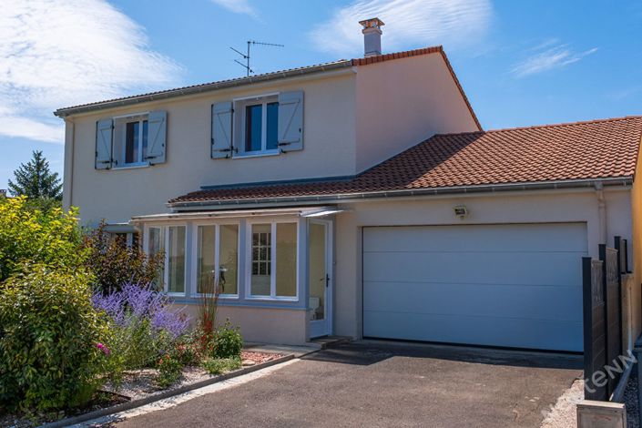 Image No.16-4 Bed House for sale