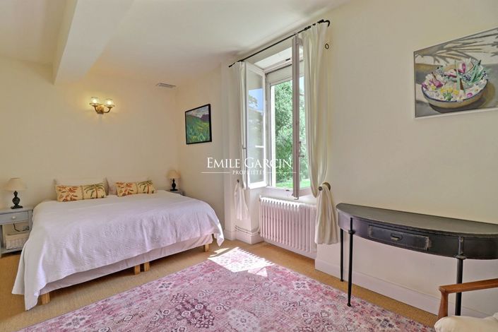 Image No.11-6 Bed House for sale