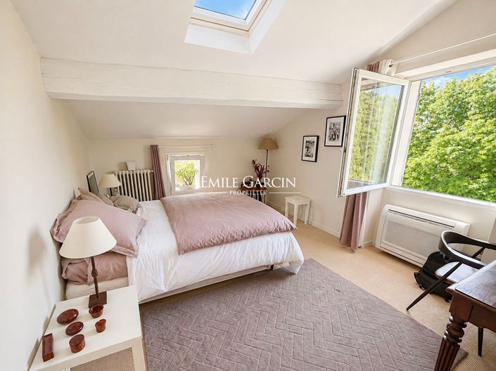 Image No.6-5 Bed House for sale