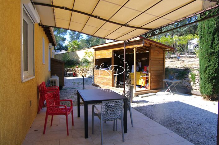 Image No.6-4 Bed House for sale