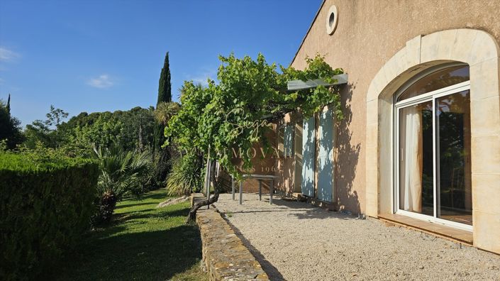 Image No.8-6 Bed House for sale
