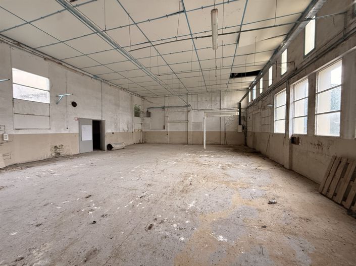 Image No.8-1 Bed House for sale