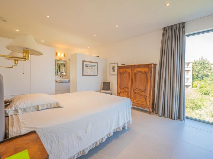 Image No.12-3 Bed Apartment for sale