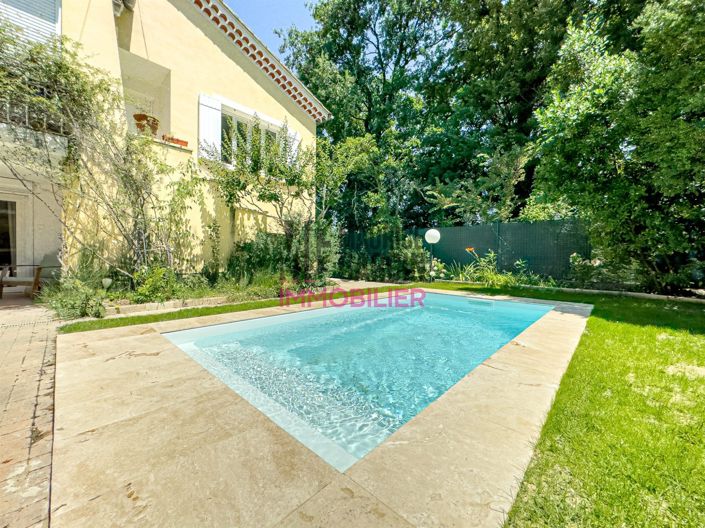 Image No.2-4 Bed House for sale