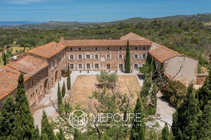 Image No.5-Propriété de 28 chambres à vendre à Thézan-des-Corbières