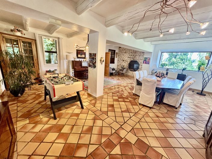 Image No.7-5 Bed House for sale