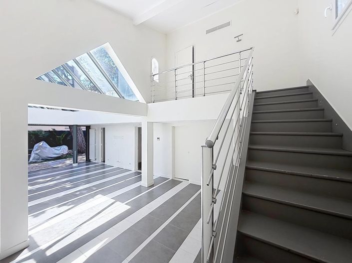 Image No.14-5 Bed House for sale