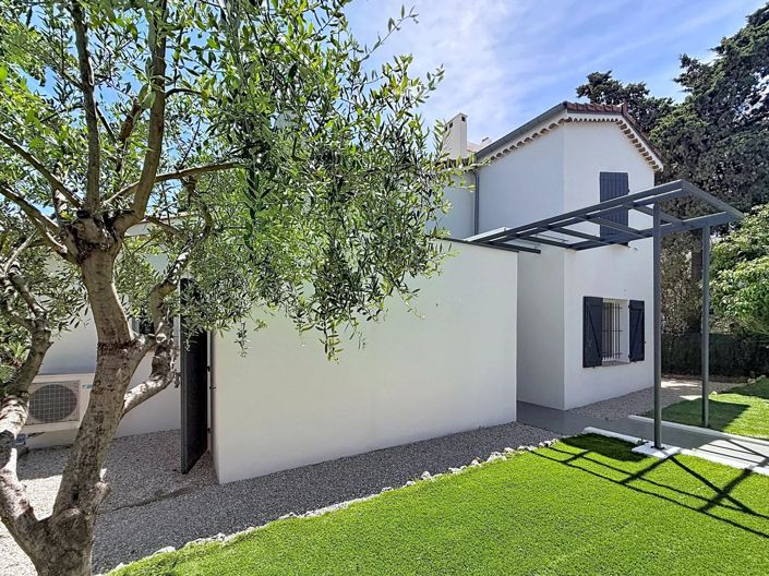 Image No.4-5 Bed House for sale