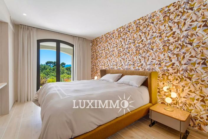 Image No.13-5 Bed House for sale