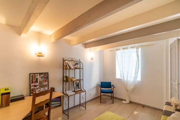 Image No.13-6 Bed House for sale