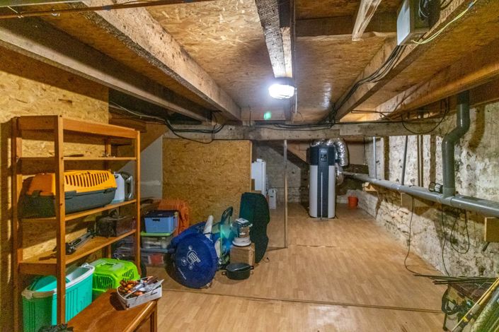 Image No.14-6 Bed House for sale